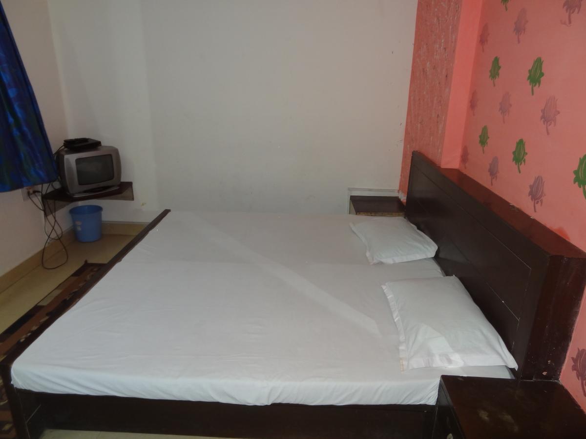 Hotel Aashiyana Agra  Bagian luar foto