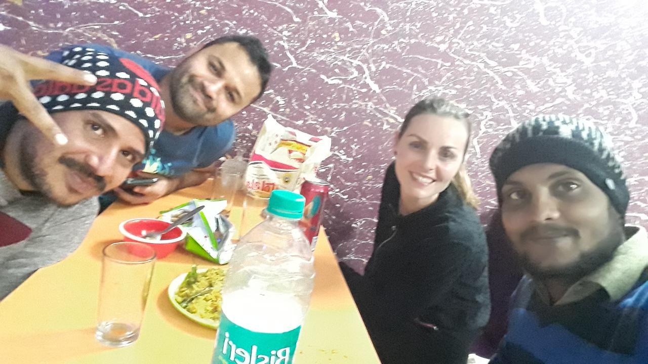 Hotel Aashiyana Agra  Bagian luar foto