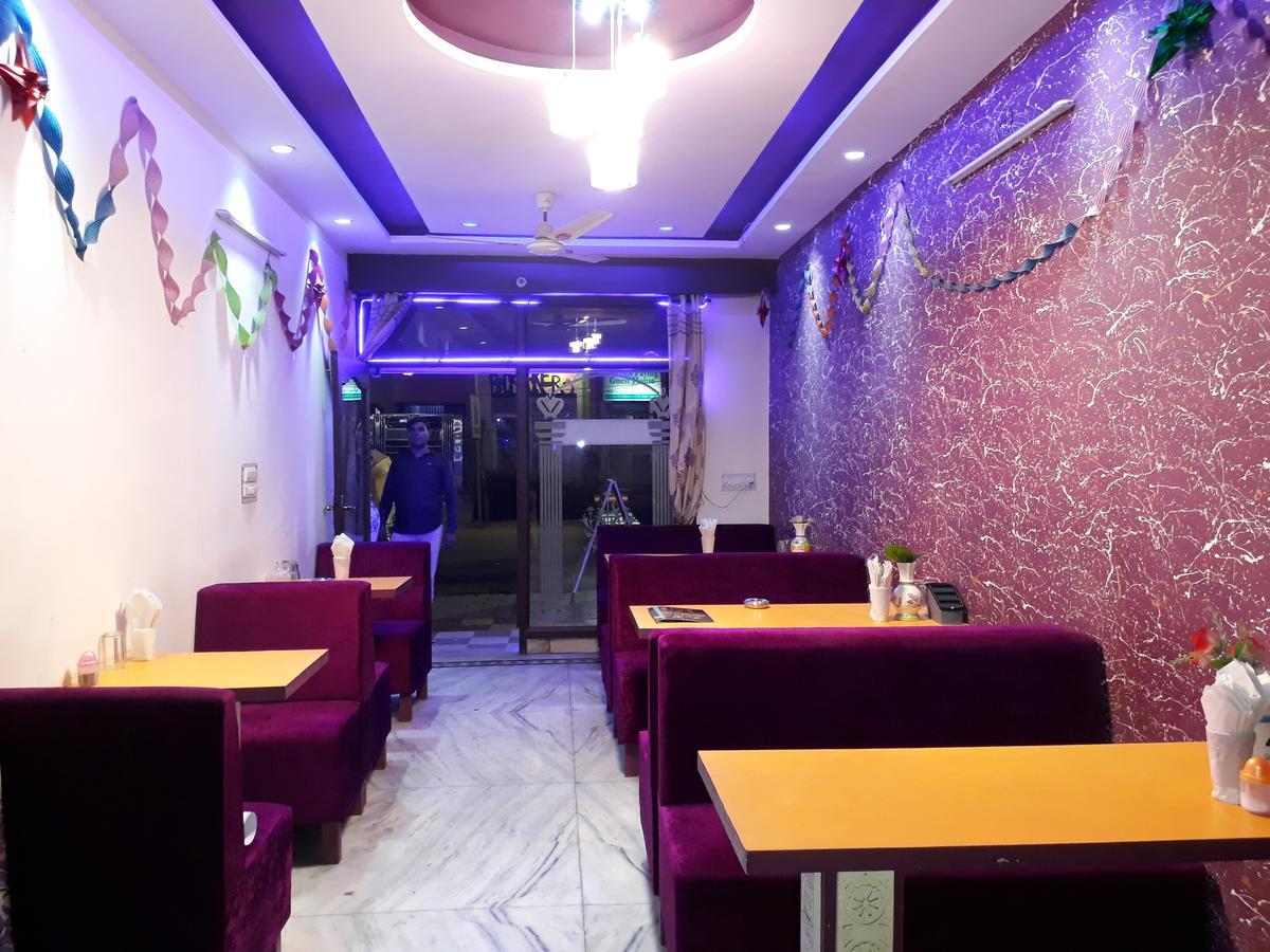 Hotel Aashiyana Agra  Bagian luar foto